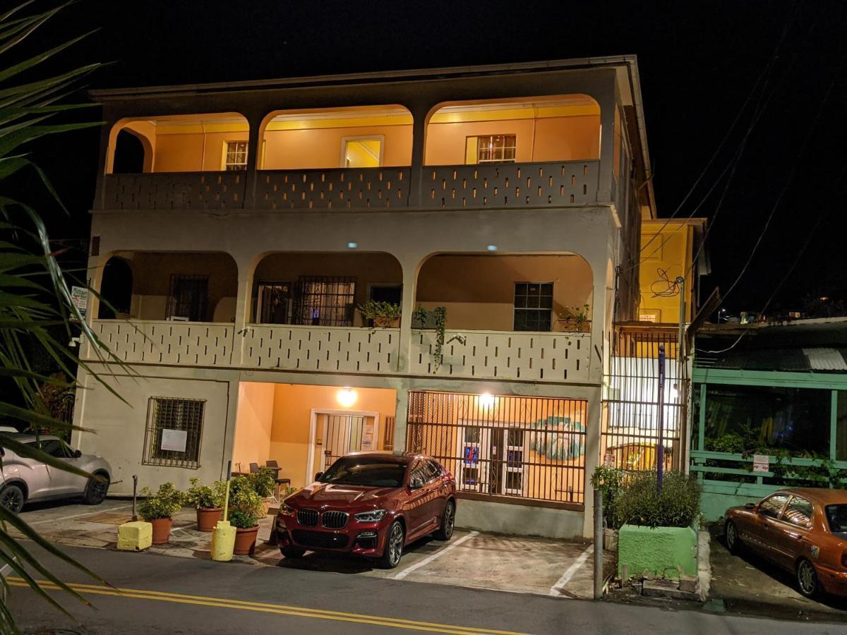 Midtown Guest House Carlota Amalia Exterior foto