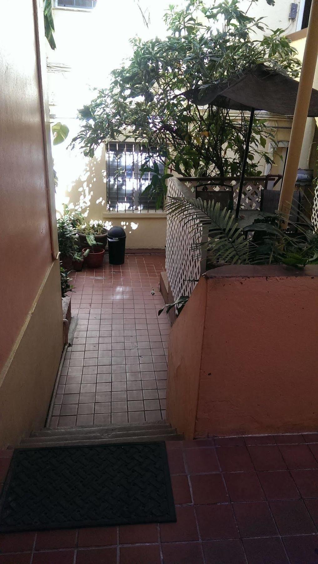 Midtown Guest House Carlota Amalia Exterior foto